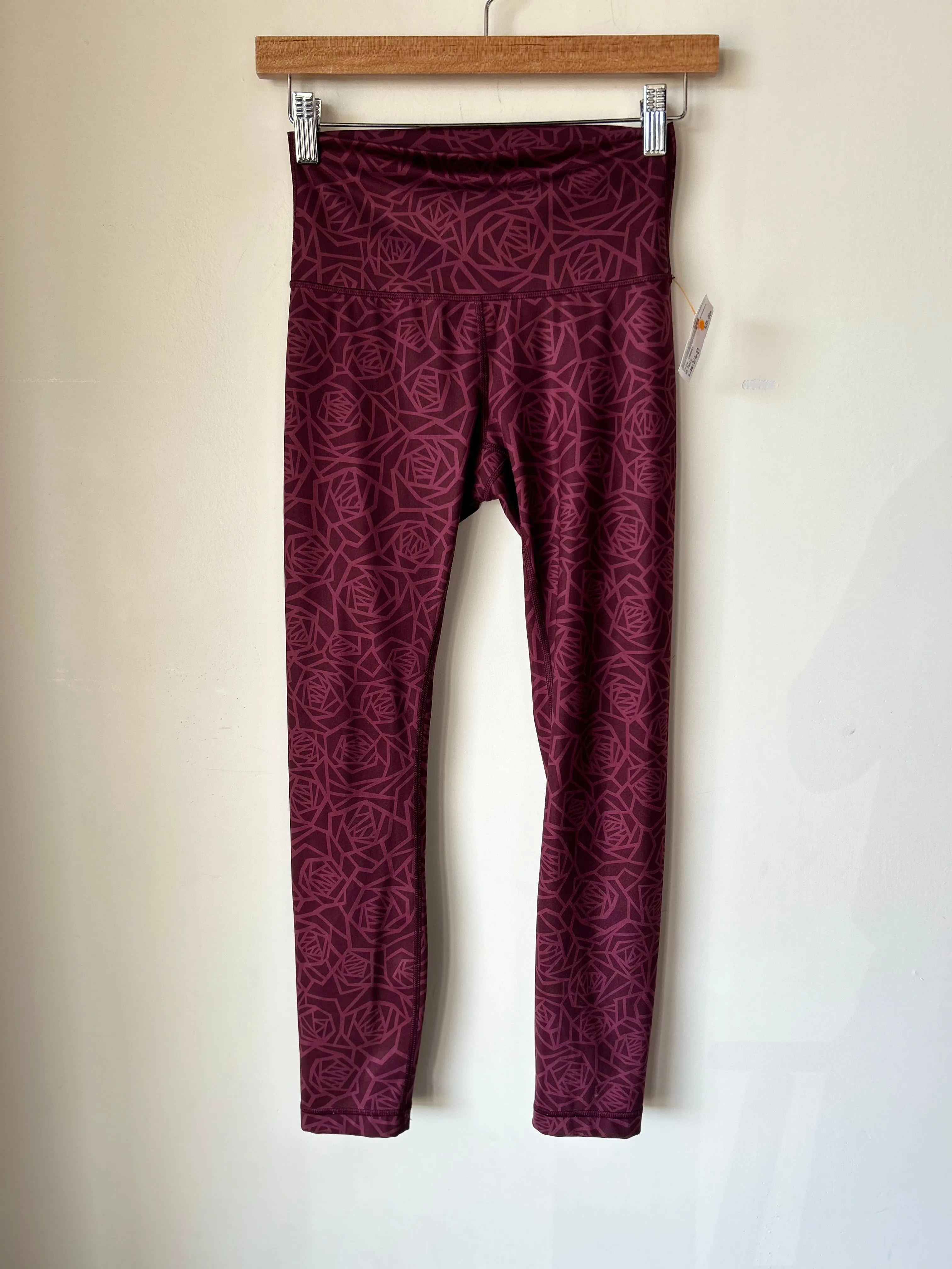 Lululemon Athletic Pants Size 3/4 (27)